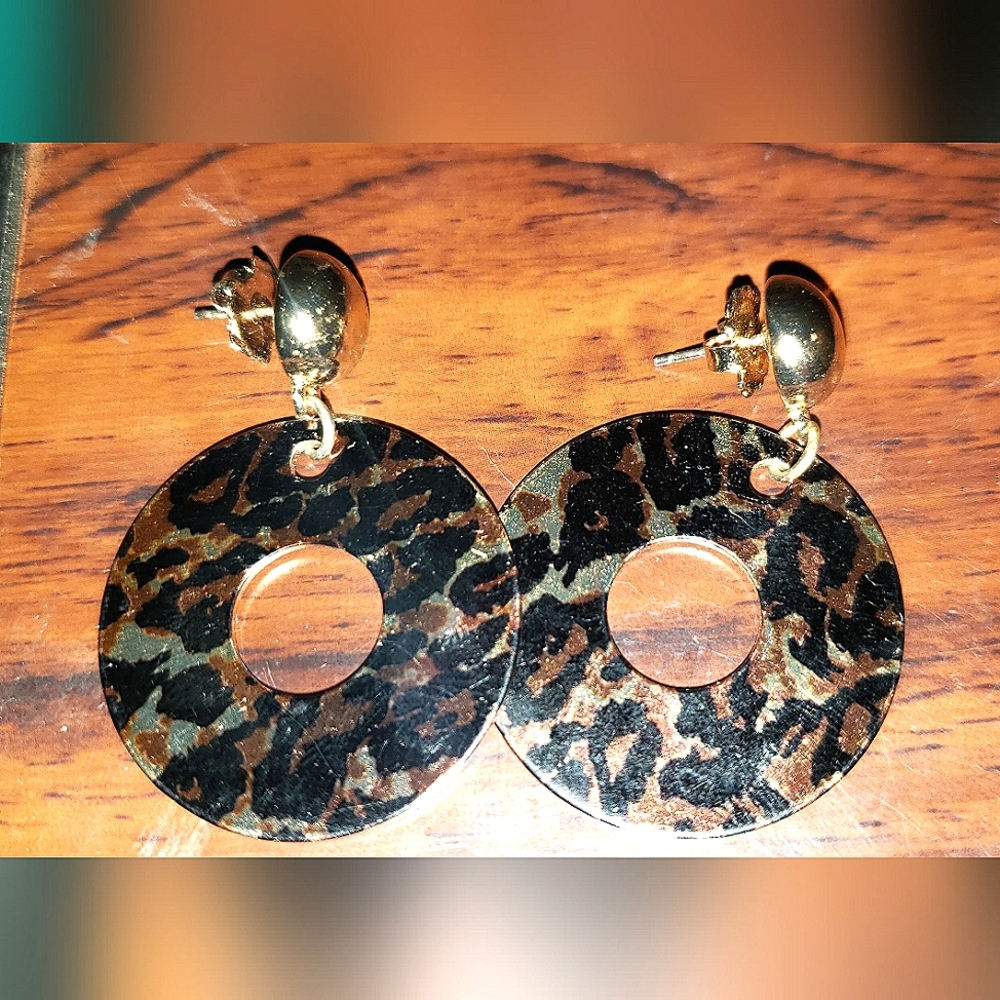 Fashion jewelry-Leopard print earrings
